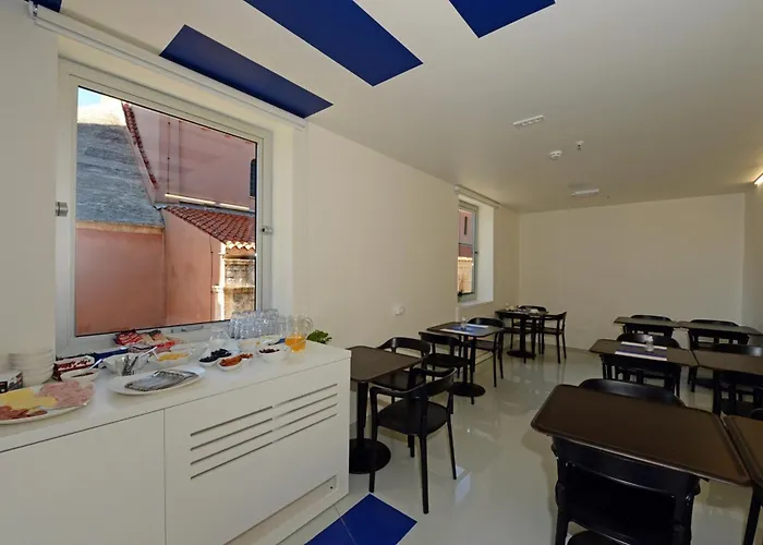 אכסניה Boutique Forum *