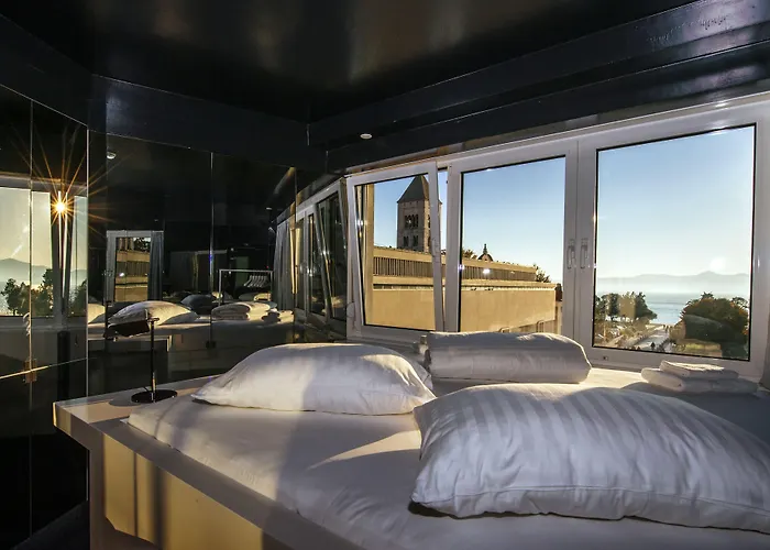 Boutique Forum 자다르